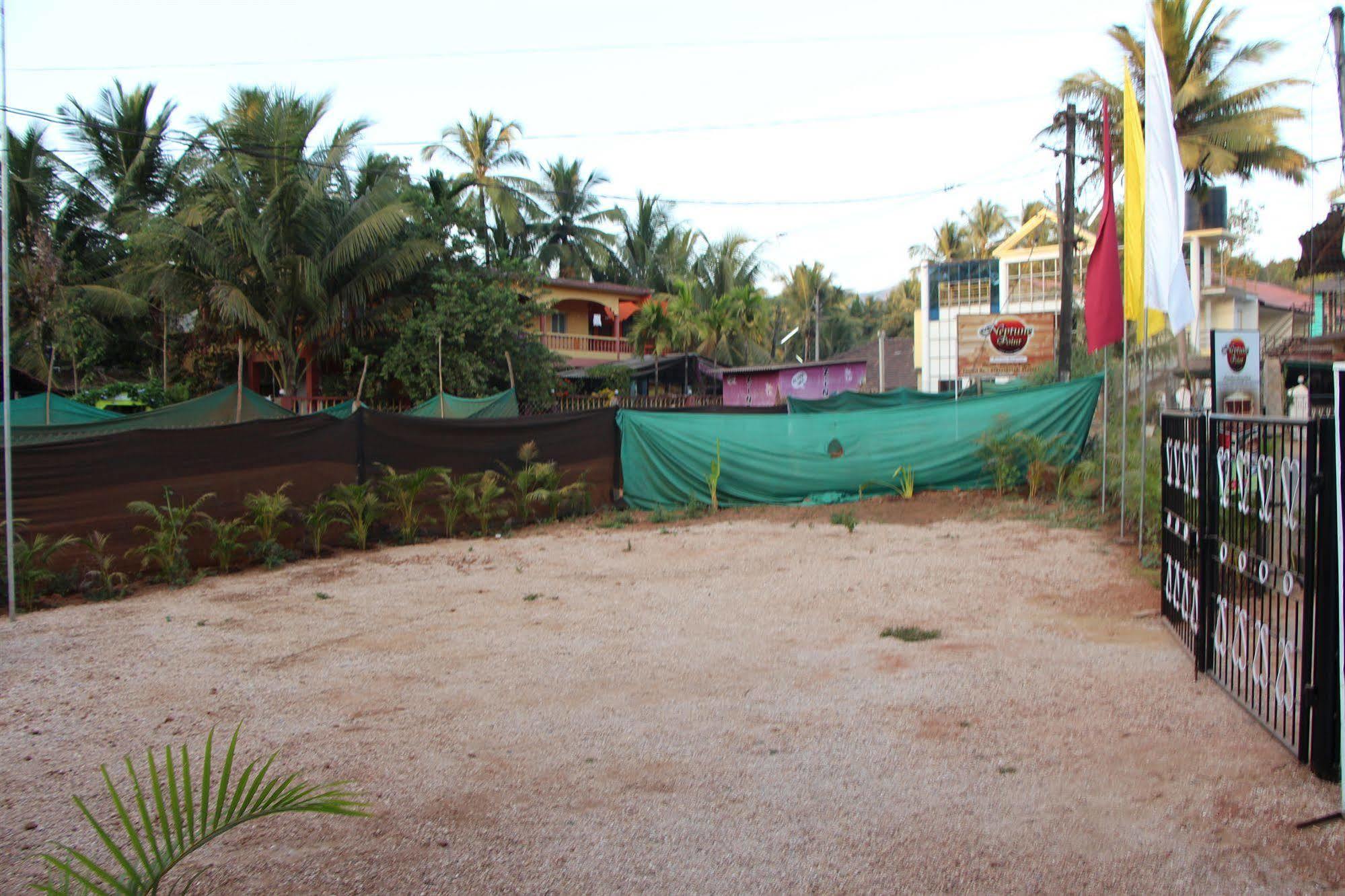 Neptune Point Premium Cottages Palolem Exterior photo